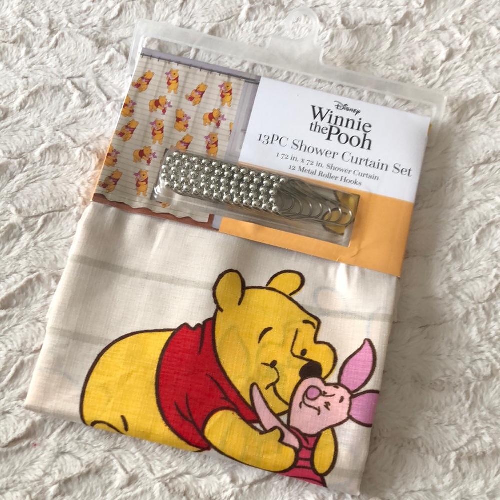 Disney Winnie the Pooh and Piglet Shower Curtain Set